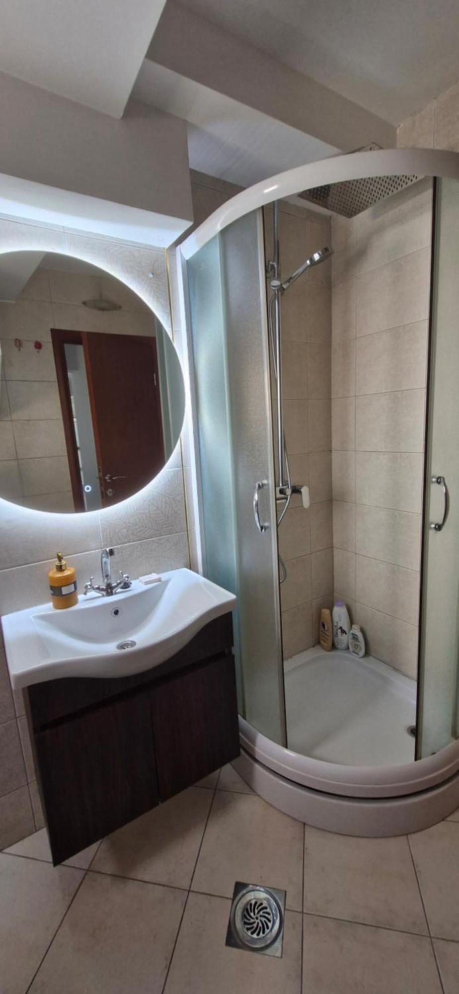 Chic Apartment In The City Center By The Sea Тиват Экстерьер фото