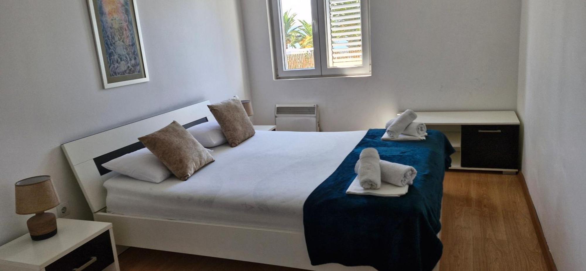 Chic Apartment In The City Center By The Sea Тиват Экстерьер фото